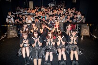 「ヲルタナティヴ LIVE TOUR 2018 "2 SETS of BABEL"」広島・SECOND CRUTCH公演の様子。（撮影：古川朋久）