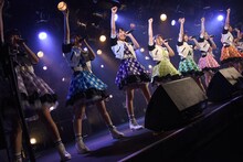 「A応P 2nd LIVE TOUR 2018 アニメがなくちゃ戦えない！」東京・渋谷CLUB QUATTRO公演の様子。