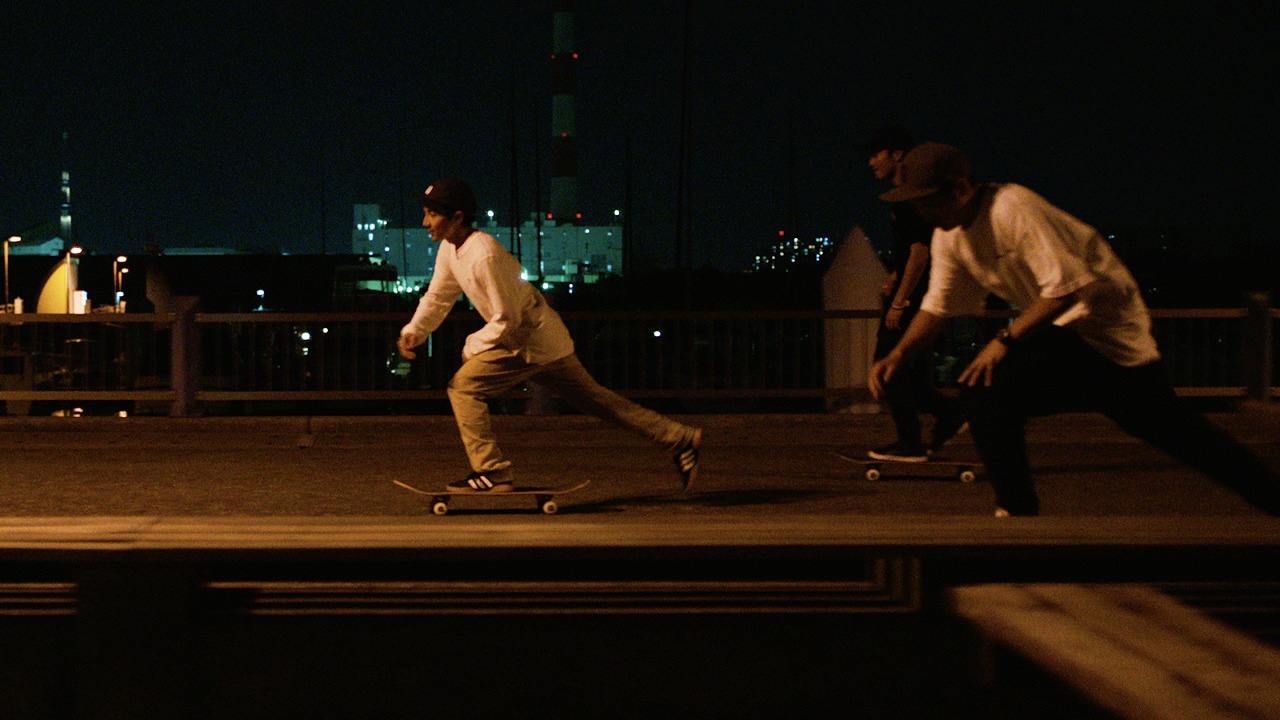 フォルクスワーゲンPRムービー第4弾「刺激を求めてUP! ALL NIGHT」より。