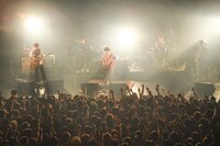 ASIAN KUNG-FU GENERATION「ASIAN KUNG-FU GENERATION Tour 2018『BONES & YAMS』」東京・Zepp DiverCity TOKYO公演の様子。（Photo by TEPPEI）