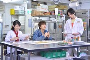 日本テレビ系「崖っぷちホテル！」第9話のワンシーン。 (c)NTV