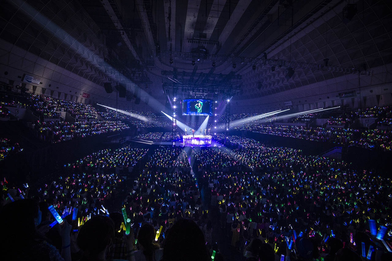 「BULLET TRAIN ARENA TOUR 2018 SPRING『Sweetest Battle Field』」最終公演の様子。（撮影：米山三郎、深野輝美、山下陽子）