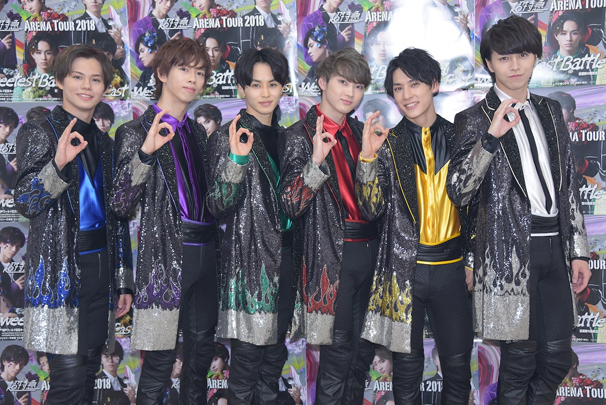 超特急 新曲はドラマ ヒモメン 主題歌 春ツアー Tシャツ破り に込めた決意は 写真10枚 音楽ナタリー 超特急 新曲はドラマ ヒモメン 主題歌 春ツアー Tシャツ破り に込めた決意は 写真10枚 音楽ナタリー