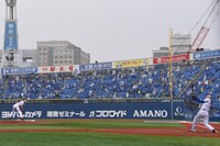 「レジェンドOB一打席対決」の様子。