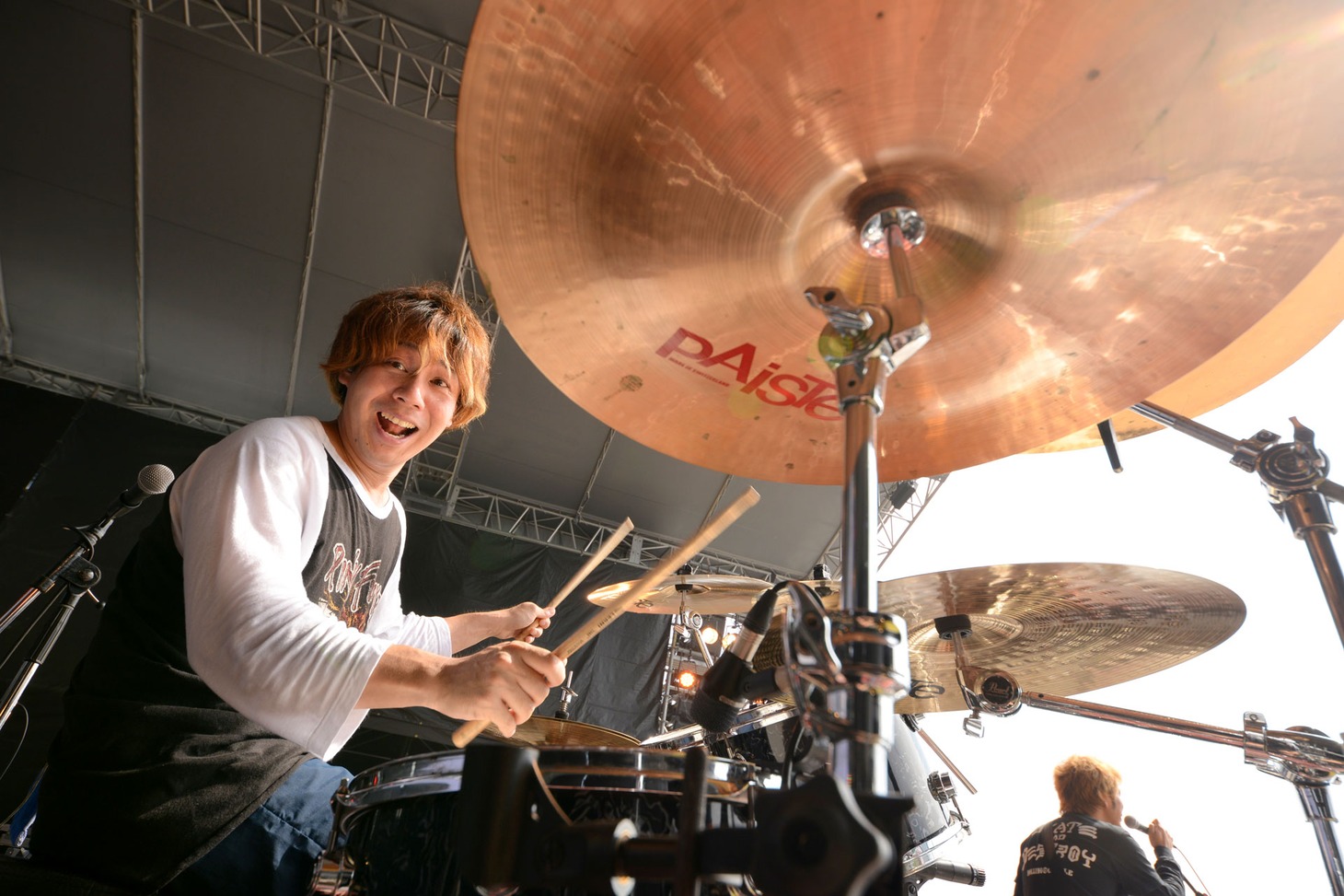 YU-KI（Dr / dustbox）（撮影：半田安政[Showcase]）