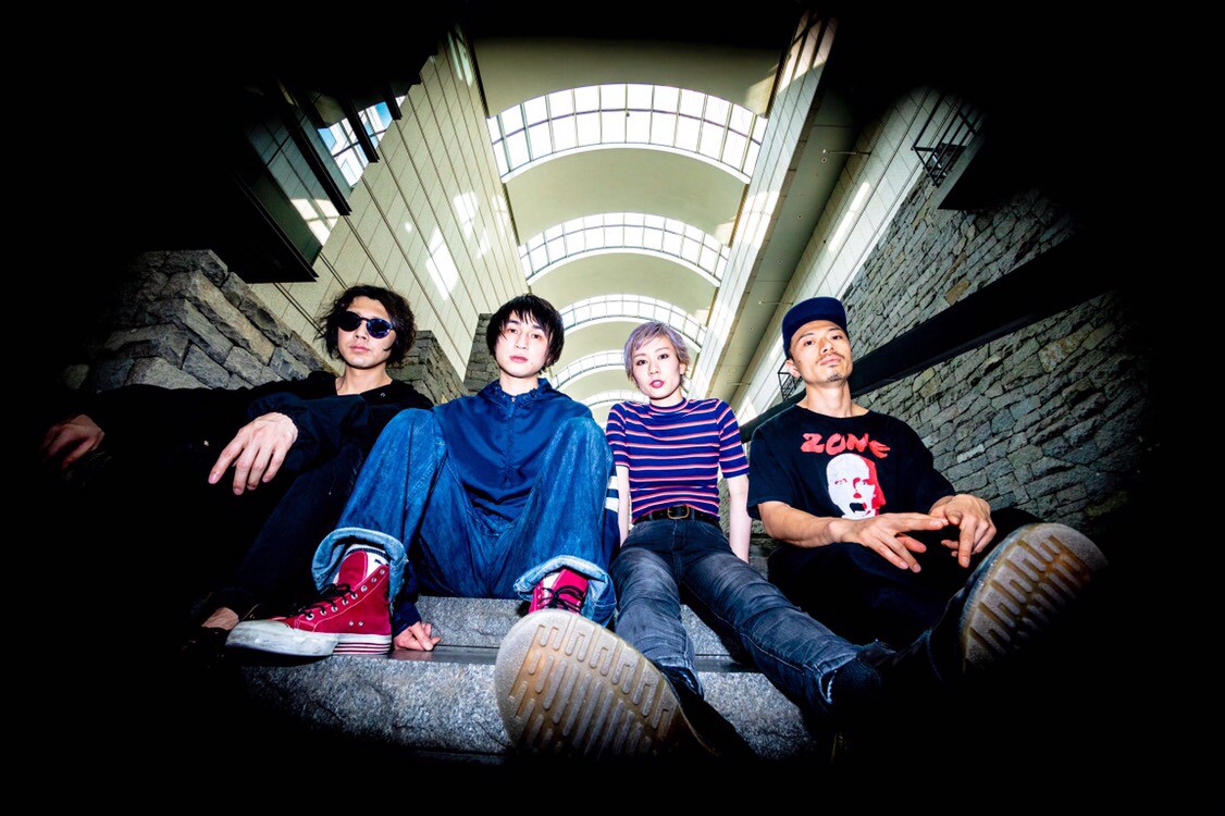 BALLOND'ORの赤盤はグランジ基調、レコ発にBakyun the everyday＆ステレオガール