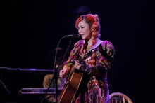 Chara (c) HAJIME KAMIIISAKA