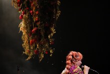 Chara (c) HAJIME KAMIIISAKA