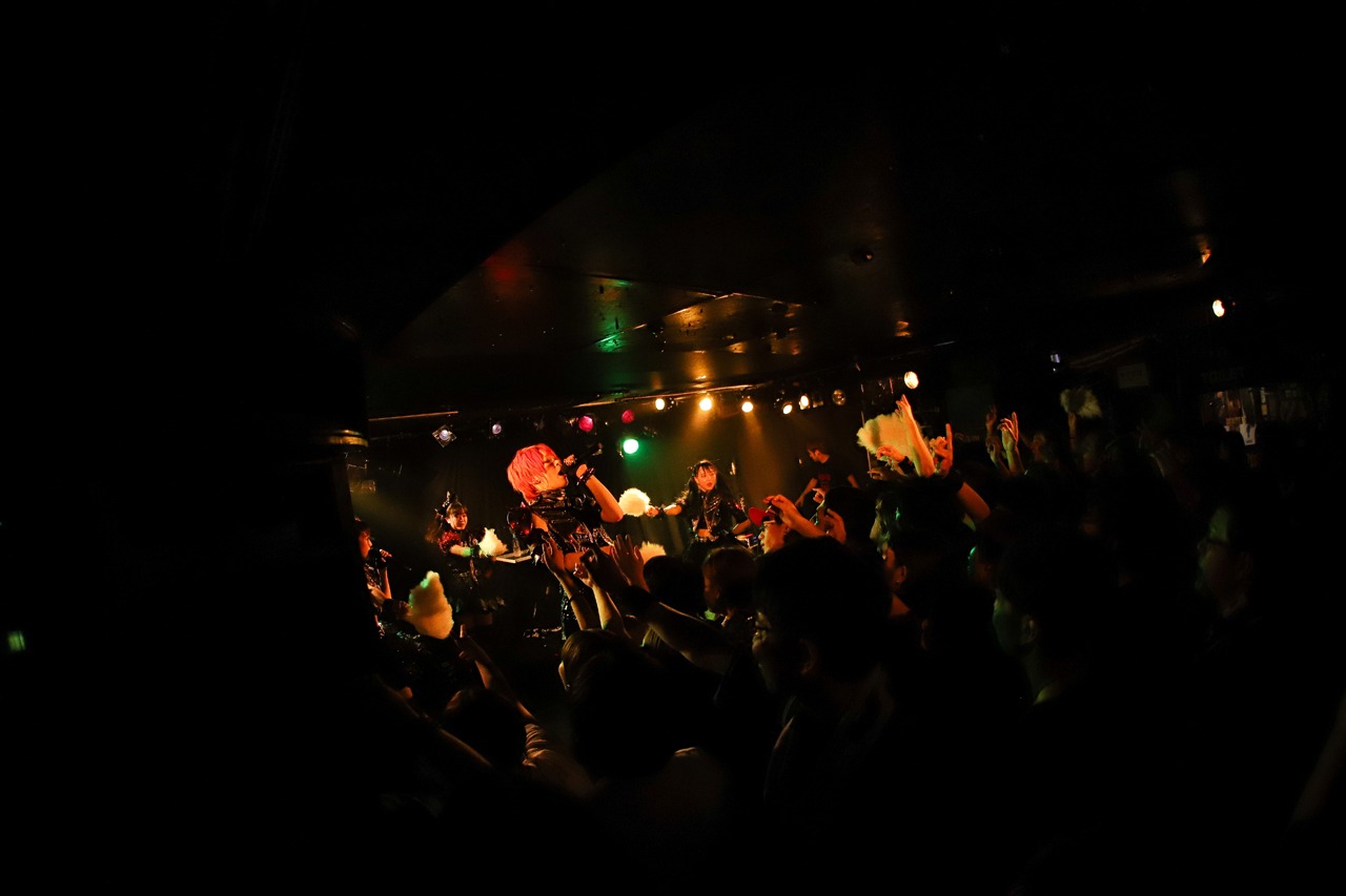 「LADYBABY TOUR2018【邂逅-REVENGE-】」千葉・千葉LOOK公演の様子。