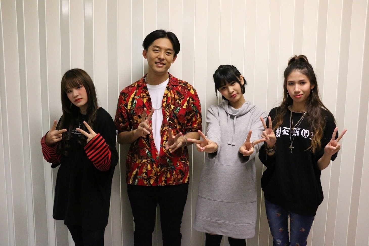 KEN THE 390とSweat16！のメンバー。