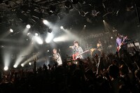 Bentham「Bulbous Bow Tour」東京・渋谷CLUB QUATTRO公演の様子。（写真提供：ポニーキャニオン）