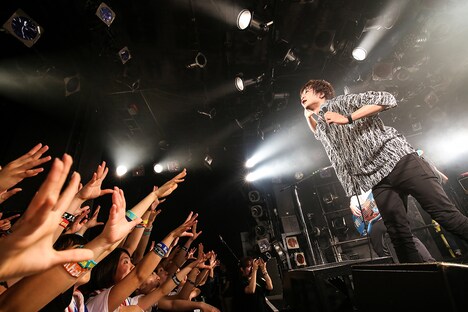 Bentham「Bulbous Bow Tour」東京・渋谷CLUB QUATTRO公演の様子。（写真提供：ポニーキャニオン）
