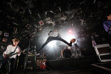 Bentham「Bulbous Bow Tour」東京・渋谷CLUB QUATTRO公演の様子。（写真提供：ポニーキャニオン）