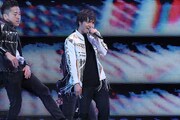 三浦大知「DAICHI MIURA BEST HIT TOUR in 日本武道館」のワンシーン。