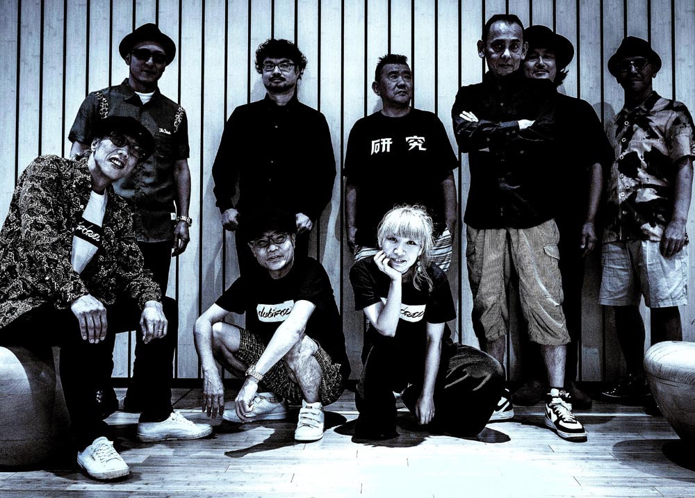 DUBFORCEが初の7inchアナログ発表、CA4LAとのコラボキャップも