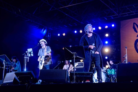 奥田民生（ユニコーン）と吉川晃司。