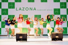 MOMOLAND（写真提供：キングレコード）