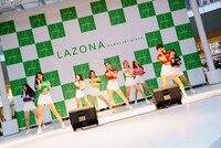 MOMOLAND（写真提供：キングレコード）