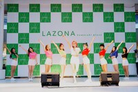 MOMOLAND（写真提供：キングレコード）
