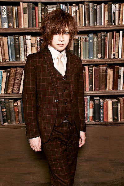 1984年6月20日生まれ、東京都出身の鬼龍院翔。