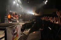 「しめたん～さくらしめじが生まれた日～イヤイヤ期突入!?編」の様子。（撮影：埼玉泰史）