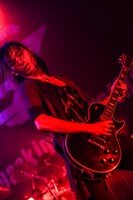 鈴木重伸（G / THE ORAL CIGARETTES）（Photo by AZUSA TAKADA）