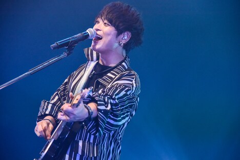 山中拓也(Vo, G / THE ORAL CIGARETTES)(Photo by AZUSA TAKADA)