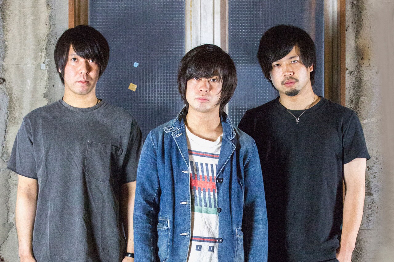 カルナロッタ監修コンピにハルカミライ、POETASTERら16組