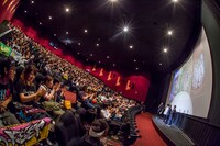 DVD/Blu-ray「京都大作戦2007-2017 10th ANNIVERSARY!～心ゆくまでご覧な祭～」発売記念10-FEET舞台挨拶付き特別先行試写会の様子。（Photo by HayachiN）