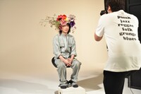 撮影中の峯田和伸。(c)日本テレビ