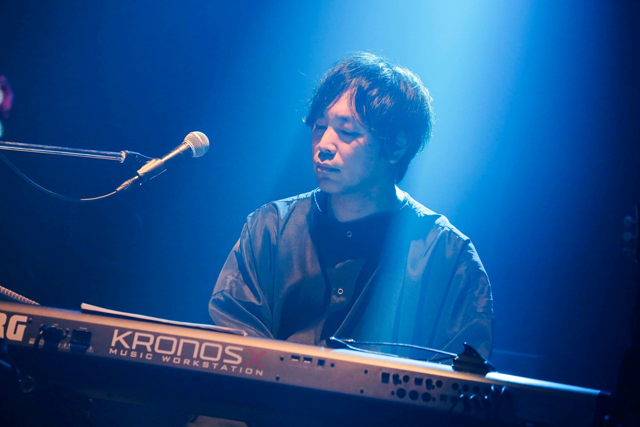 板倉真一（Key, Cho）（撮影：森好弘）