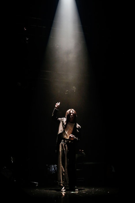 志磨遼平（Vo, G）（撮影：森好弘）