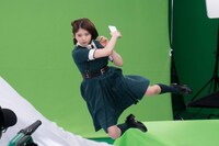 「LINE Pay 10円ピンポン篇」テレビCMメイキングより。