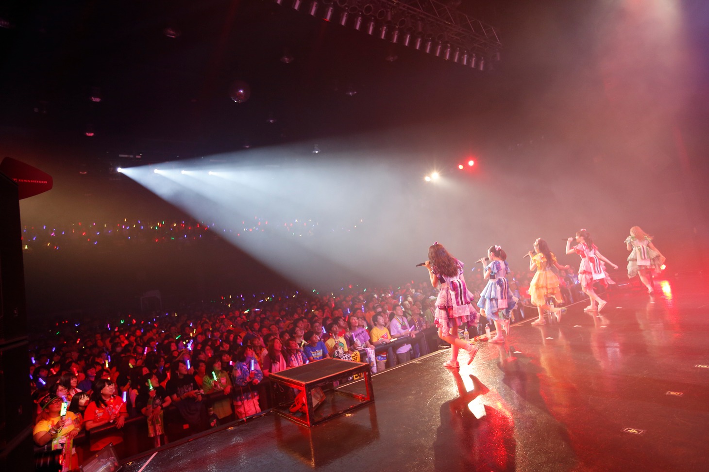 「チームしゃちほこ SPRING TOUR 2018～日本中でJUMP MAN！？幸せの使者は君だッ！～」東京・Zepp Tokyoの様子。（撮影：石井亜希）
