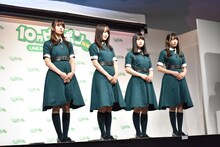 左から小林由依、菅井友香、長濱ねる、渡辺梨加。