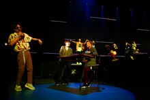 「PrizmaX Hall Tour Level 7 ～FUSION～」の様子。（撮影：笹森健一）