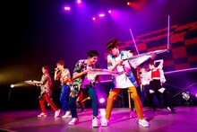 「PrizmaX Hall Tour Level 7 ～FUSION～」の様子。（撮影：笹森健一）