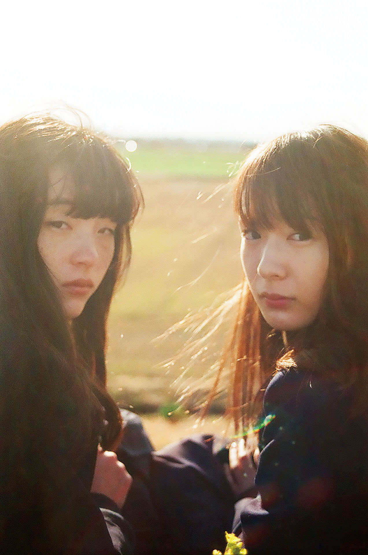 写真展「あの子とわたし、記憶の糸口」より。