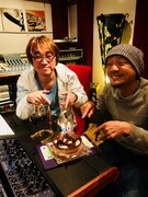 ABEDON（ユニコーン）とやくましんいち。