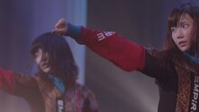 EMPiRE「アカルイミライ」ライブ映像のワンシーン。