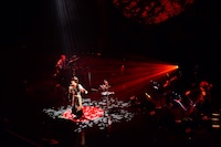 鬼束ちひろ「UNDER BABIES」Zepp Tokyo公演の様子。（撮影：橋本塁）