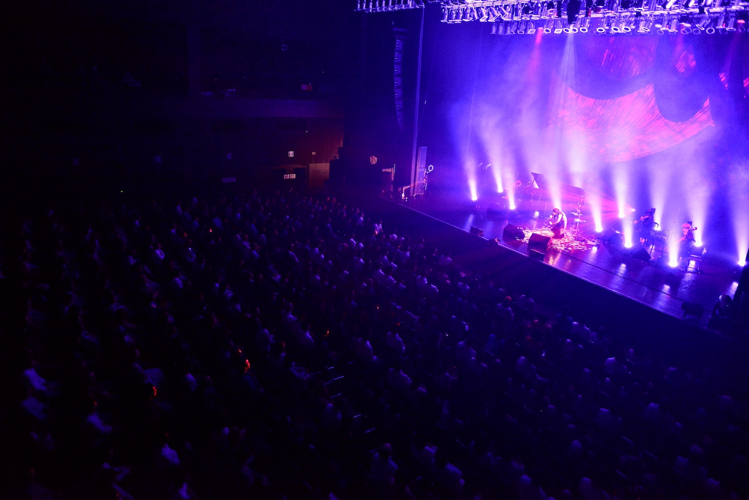 鬼束ちひろ「UNDER BABIES」Zepp Tokyo公演の様子。（撮影：橋本塁）