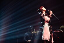 鬼束ちひろ「UNDER BABIES」Zepp Tokyo公演の様子。（撮影：橋本塁）