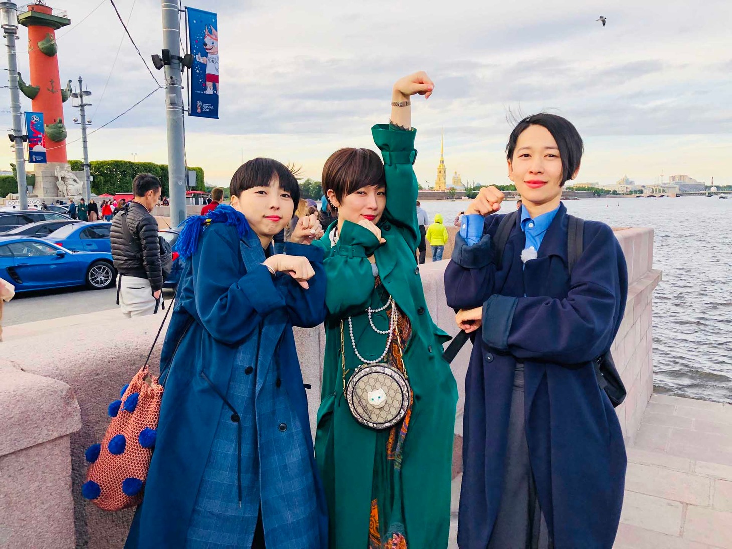 人気画像2位は「椎名林檎、MIKIKO、西加奈子のロシア旅」より、左からMIKIKO、椎名林檎、西加奈子。（写真提供：NHK）