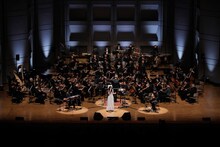 Aimer「Aimer special concert with スロヴァキア国立放送交響楽団“ARIA STRINGS”」の様子。（写真提供：SME Records）