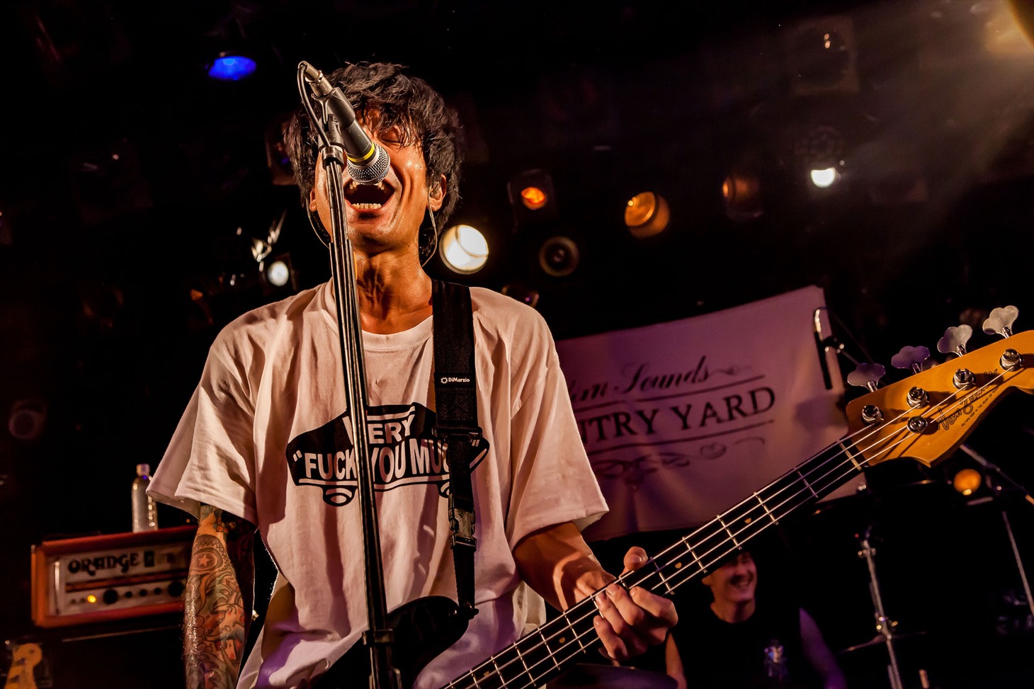 Keisaku “Sit” Matsu-ura（Vo, B）（Photo by Takashi "TAKA" Konuma）