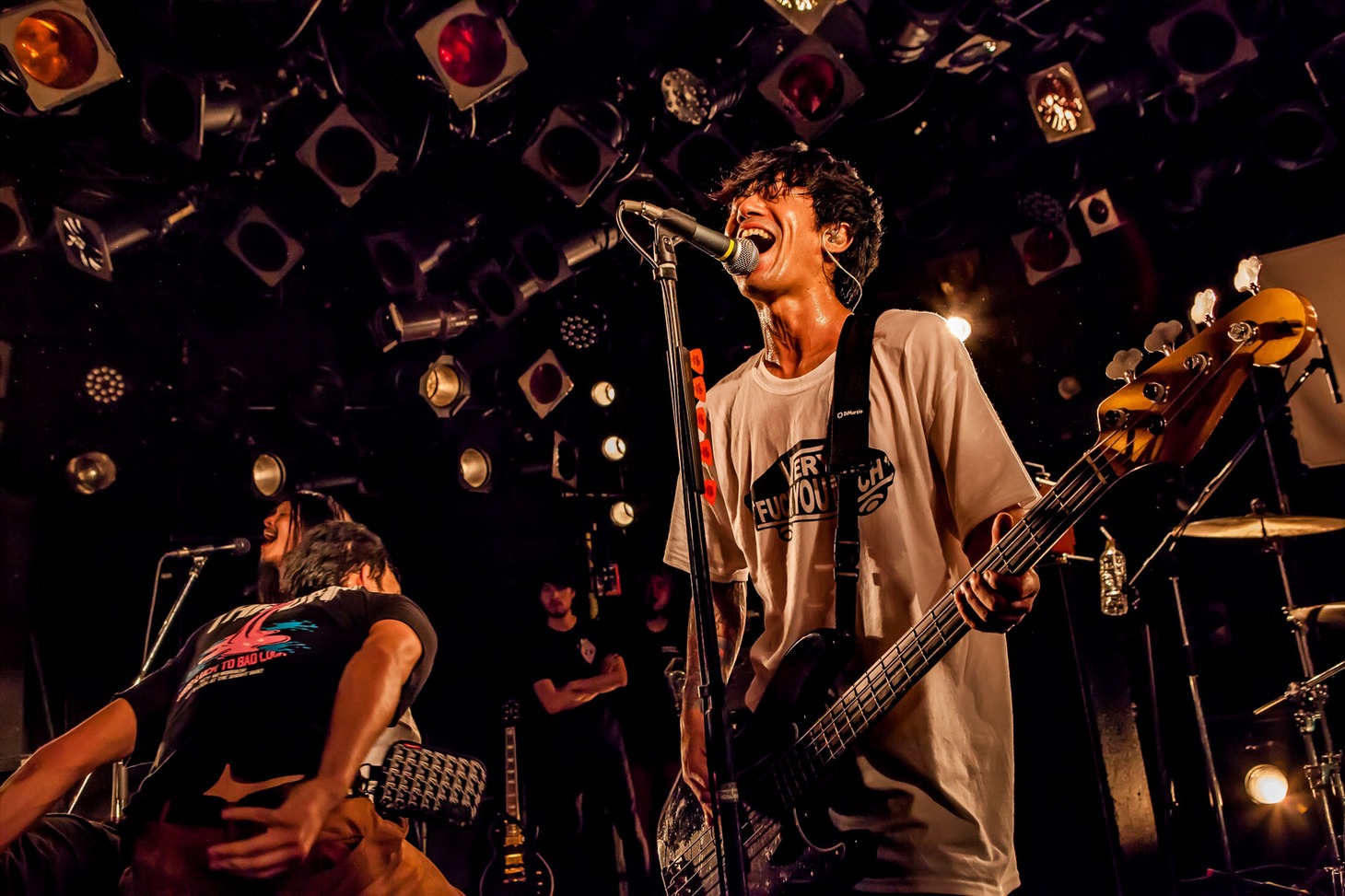 COUNTRY YARD「TOUR 2018 -10 YEARS MADE OUR NOW-」東京・渋谷CLUB QUATTRO公演の様子。（Photo by Takashi "TAKA" Konuma）