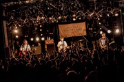 COUNTRY YARD「TOUR 2018 -10 YEARS MADE OUR NOW-」東京・渋谷CLUB QUATTRO公演の様子。（Photo by Takashi "TAKA" Konuma）
