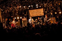 COUNTRY YARD「TOUR 2018 -10 YEARS MADE OUR NOW-」東京・渋谷CLUB QUATTRO公演の様子。（Photo by Takashi "TAKA" Konuma）