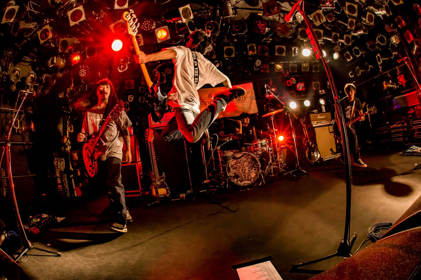 COUNTRY YARD「TOUR 2018 -10 YEARS MADE OUR NOW-」東京・渋谷CLUB QUATTRO公演の様子。（Photo by Takashi "TAKA" Konuma）